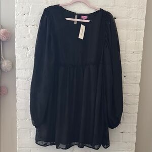 FRANCESCAS Elegant Black Long Sleeve Dress